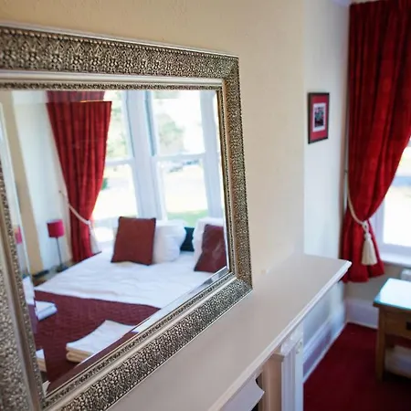 Shannon Court * Harrogate